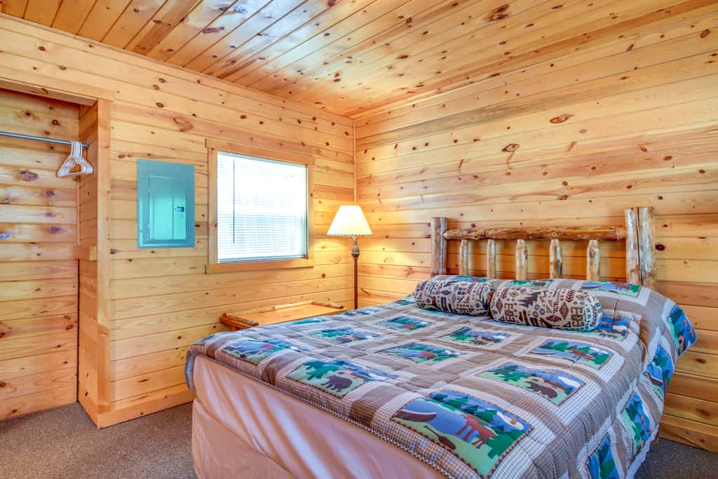 Boat + Fish on Mille Lacs Lake: ‘Walleye Cabin’