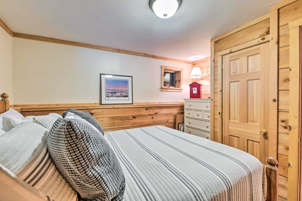 Waitsfield Vacation Rental w/ Private Hot Tub