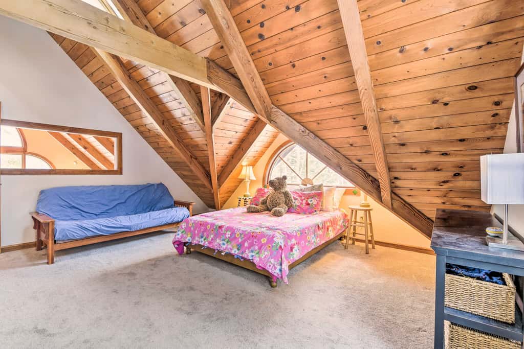 Waitsfield Vacation Rental w/ Private Hot Tub