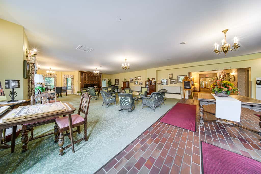 Experience Chautauqua! Newly Renovated Studio