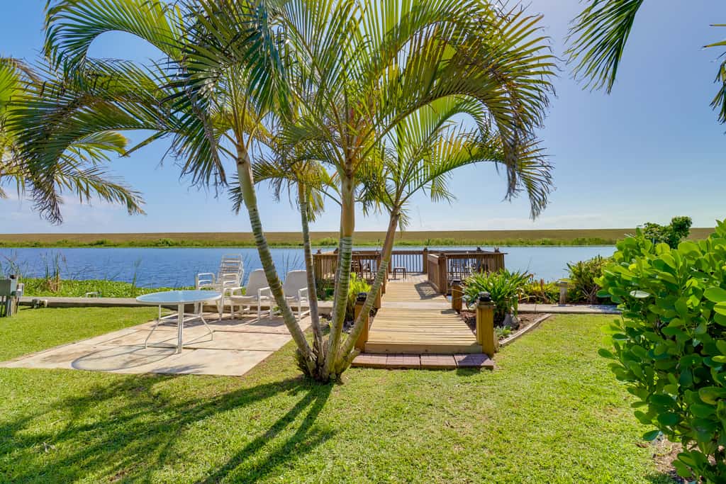 Access to Lake Okeechobee: Cabin w/ Perks!