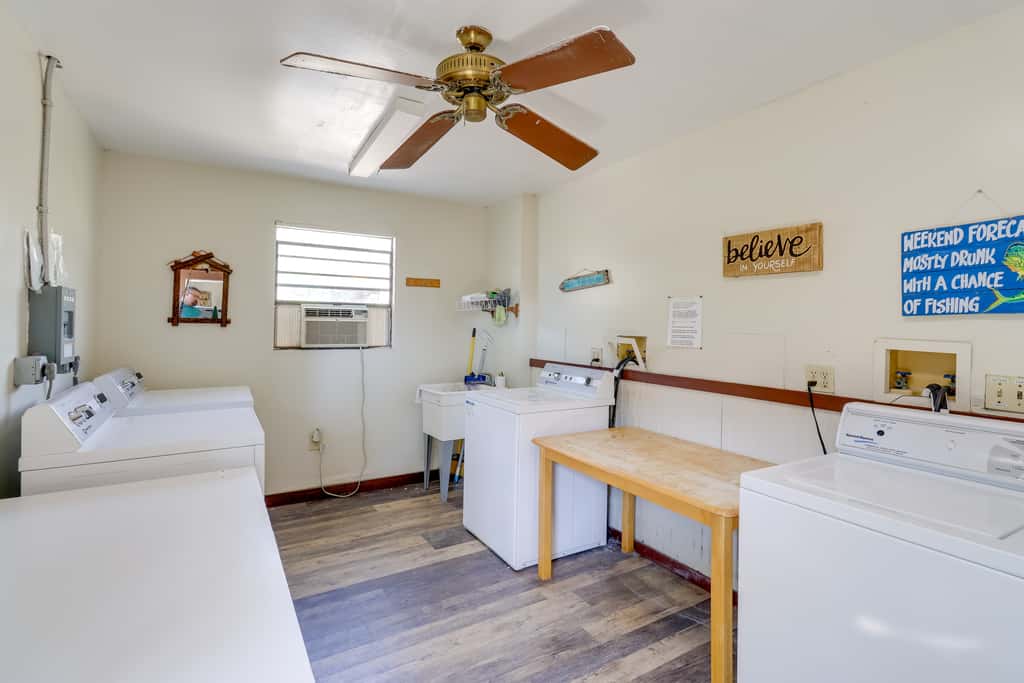 Access to Lake Okeechobee: Cabin w/ Perks!