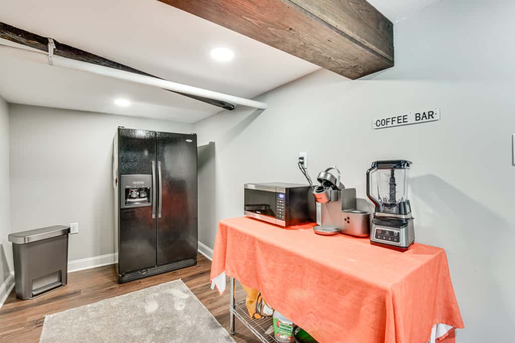 Waterfront Townville Home: Hot Tub & Lake Access!