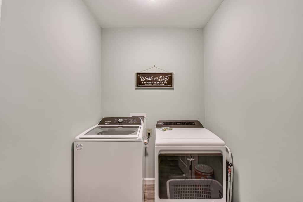 Waterfront Townville Home: Hot Tub & Lake Access!