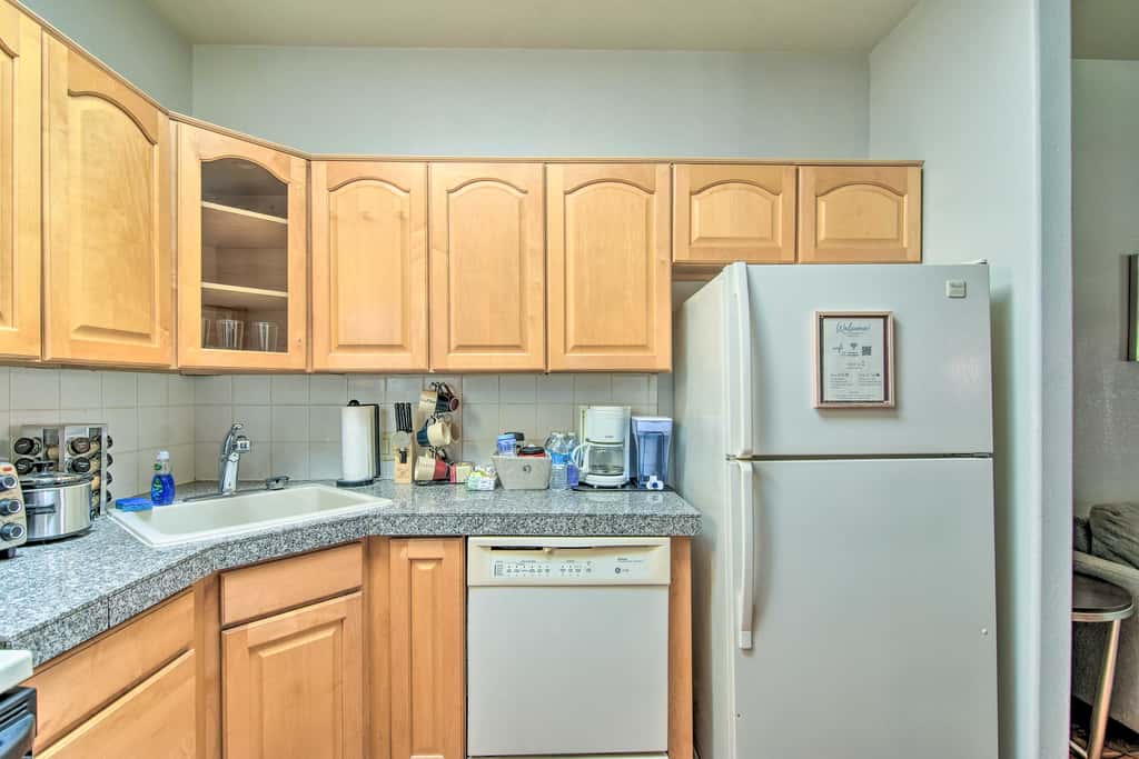 Single-Story Eloy Apartment w/ Patio Space!
