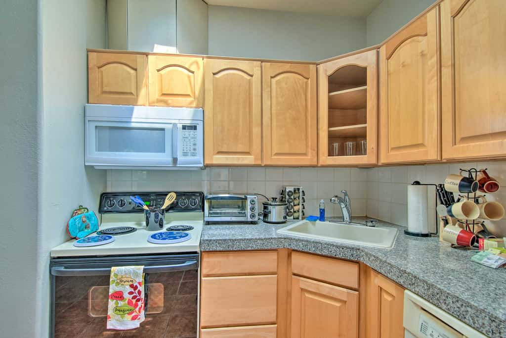Single-Story Eloy Apartment w/ Patio Space!