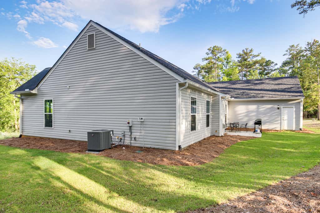 101 Reasons to Stay! Savannah Lakes Village Home