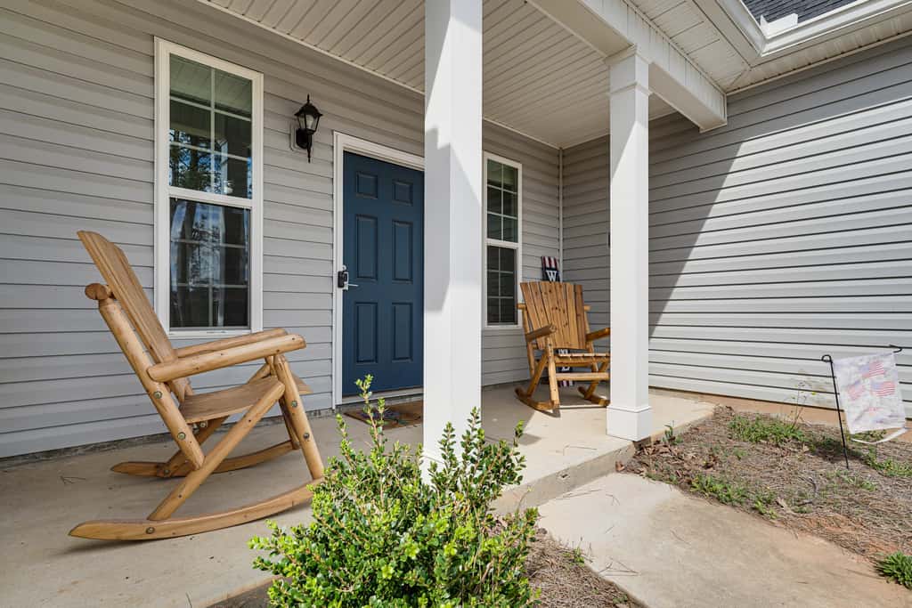 101 Reasons to Stay! Savannah Lakes Village Home