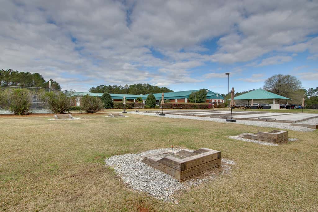 101 Reasons to Stay! Savannah Lakes Village Home