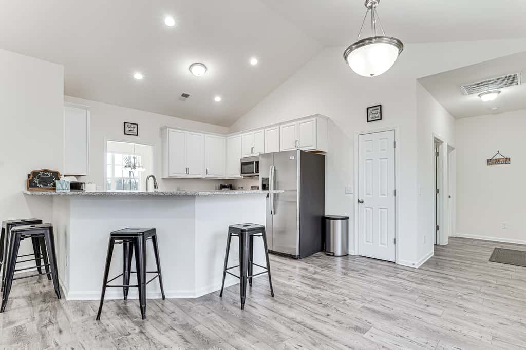 101 Reasons to Stay! Savannah Lakes Village Home