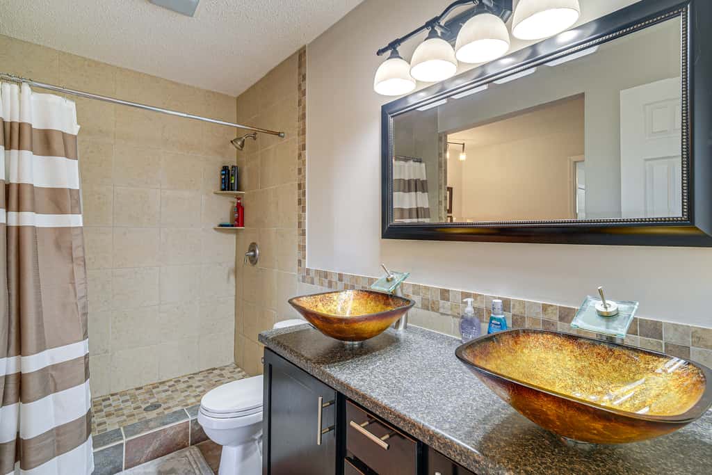 Explore Lincoln! Pet-Friendly Retreat w/ Patio