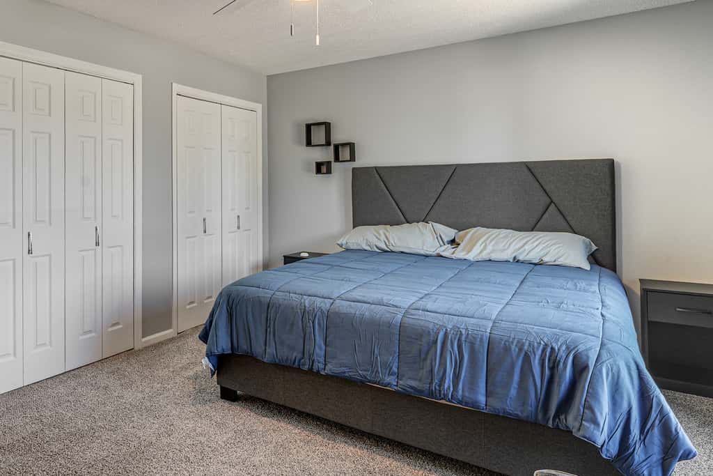 Explore Lincoln! Pet-Friendly Retreat w/ Patio