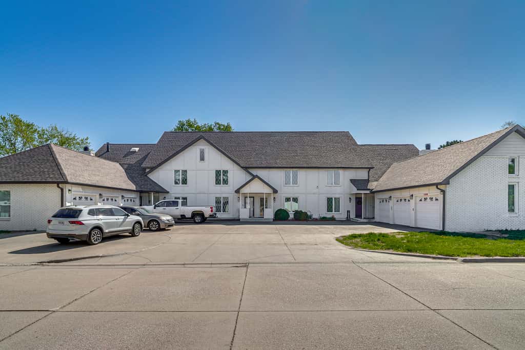 Explore Lincoln! Pet-Friendly Retreat w/ Patio