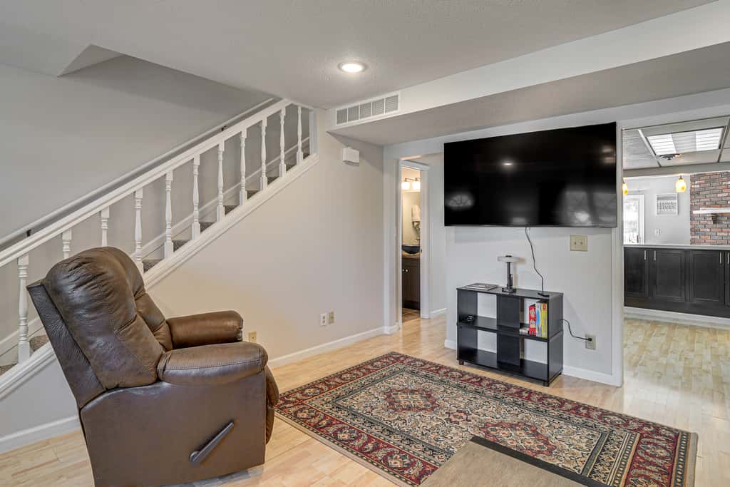Explore Lincoln! Pet-Friendly Retreat w/ Patio