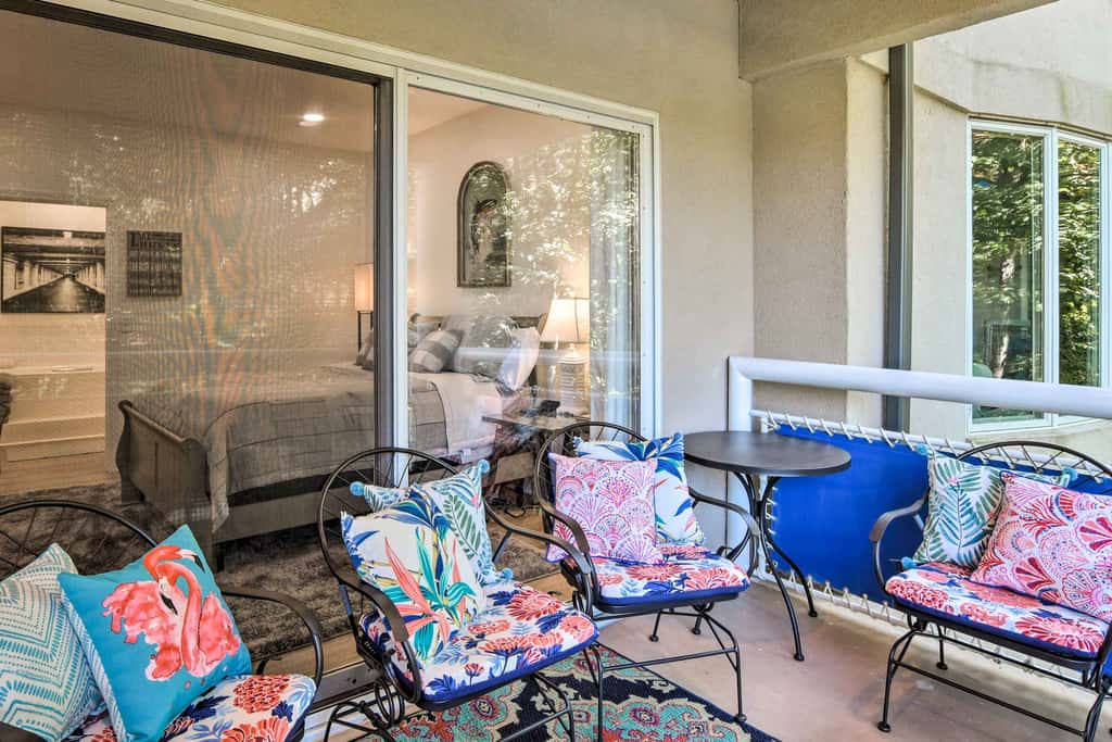 Keowee Keys Condo w/ Resort Amenities Access!
