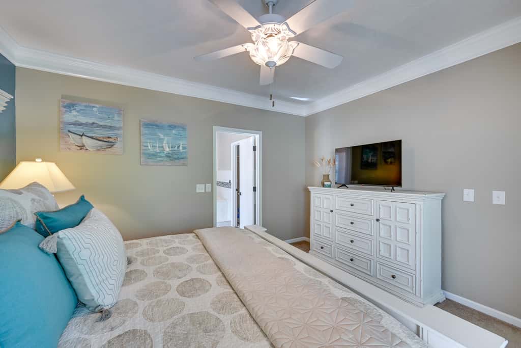 Lake Keowee Condo: Resort Pools & Lake Access!