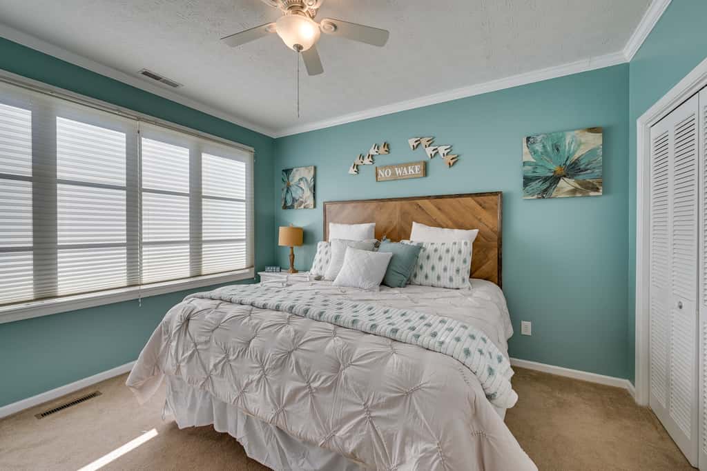 Lake Keowee Condo: Resort Pools & Lake Access!
