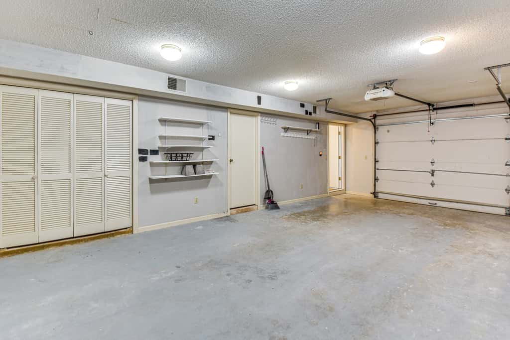 Keowee Key Condo w/ Lake Access & Community Pools!