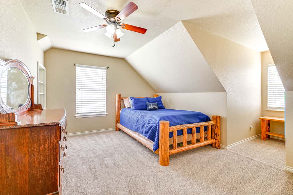 Fire Pit + Sauna: Spacious Lake Texoma Retreat!