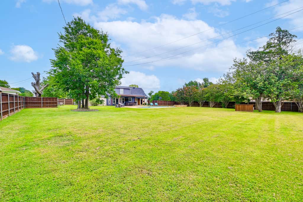 Fire Pit + Sauna: Spacious Lake Texoma Retreat!