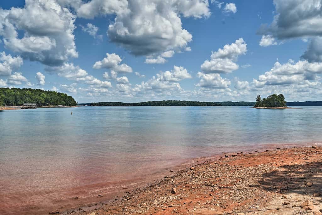 Chic House w/ Private Dock on Lake Hartwell!