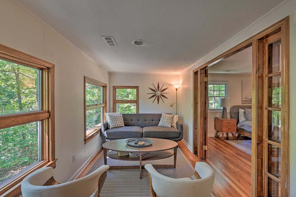 Chic House w/ Private Dock on Lake Hartwell!