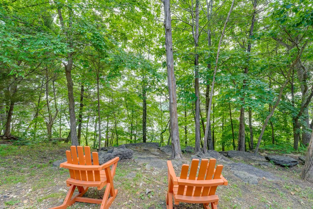 Lake Views: Table Rock Lake Retreat w/ Fenced Yard