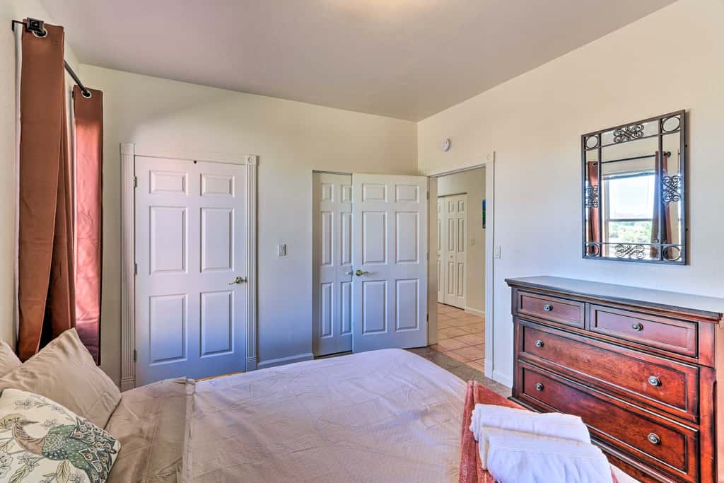Eloy Desert Oasis w/ Courtyard & Pool Access!