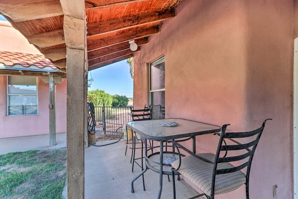 Eloy Desert Oasis w/ Courtyard & Pool Access!