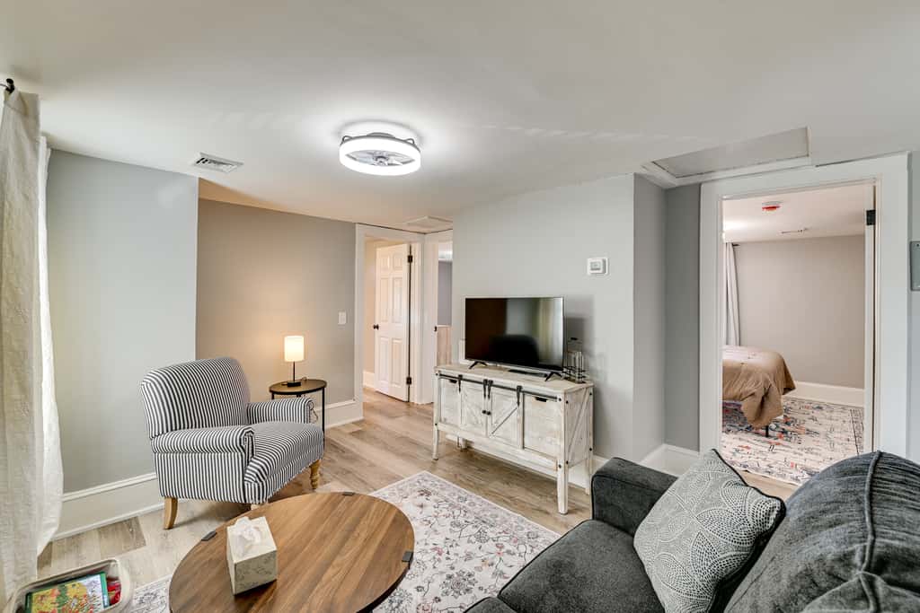2 Mi to Uptown: Centrally Located Kingston Apt!