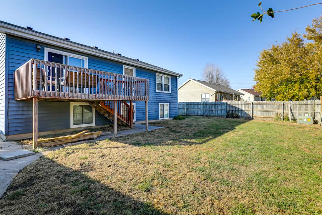 3 Mi to UNL & Memorial Stadium: Home w/ Large Yard