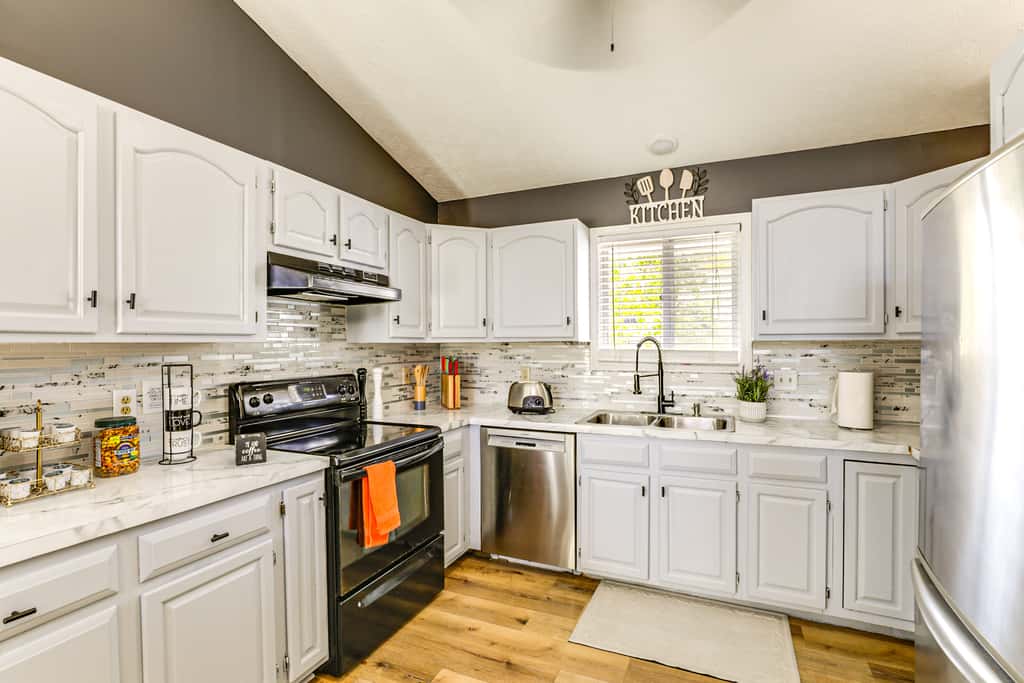 3 Mi to UNL & Memorial Stadium: Home w/ Large Yard