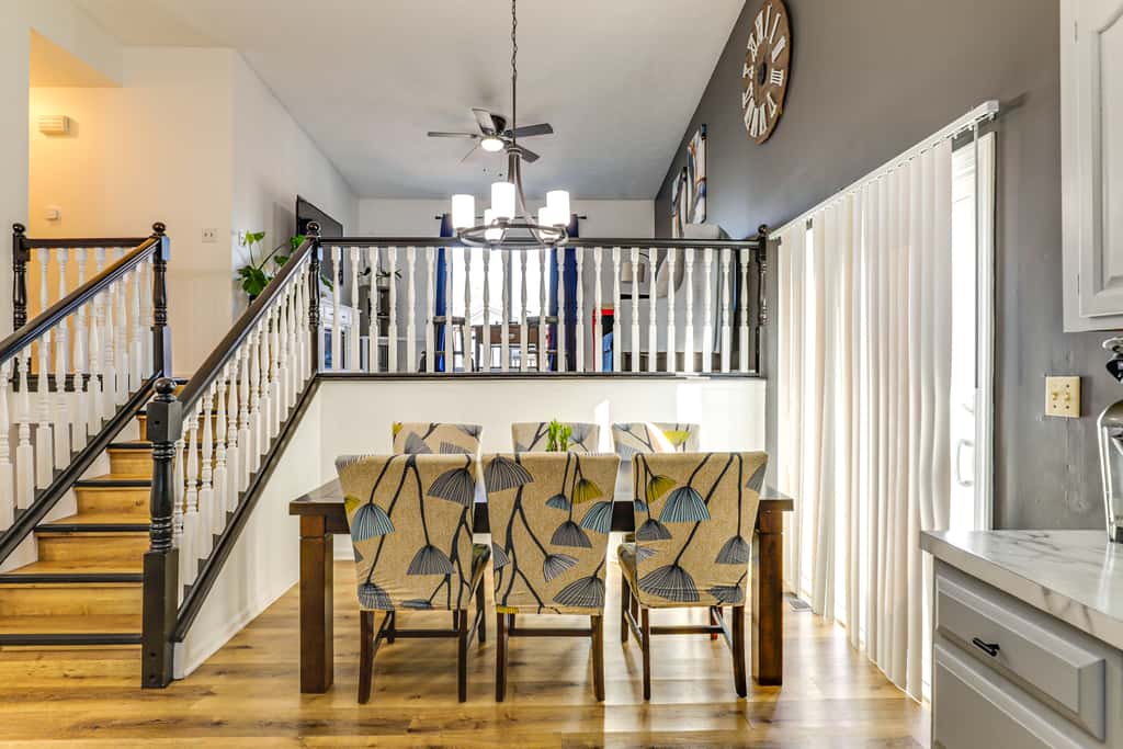 3 Mi to UNL & Memorial Stadium: Home w/ Large Yard