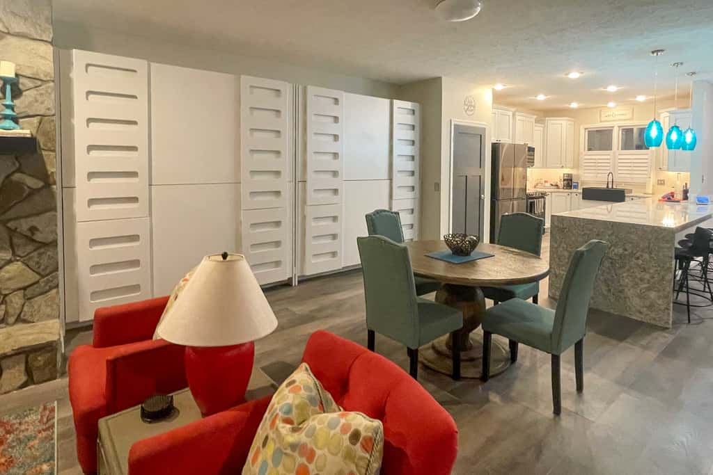 Lake Keowee Resort Condo w/ Balcony & Pool Access!