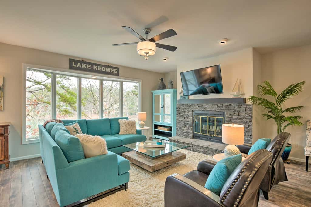 Lake Keowee Resort Condo w/ Fantastic View
