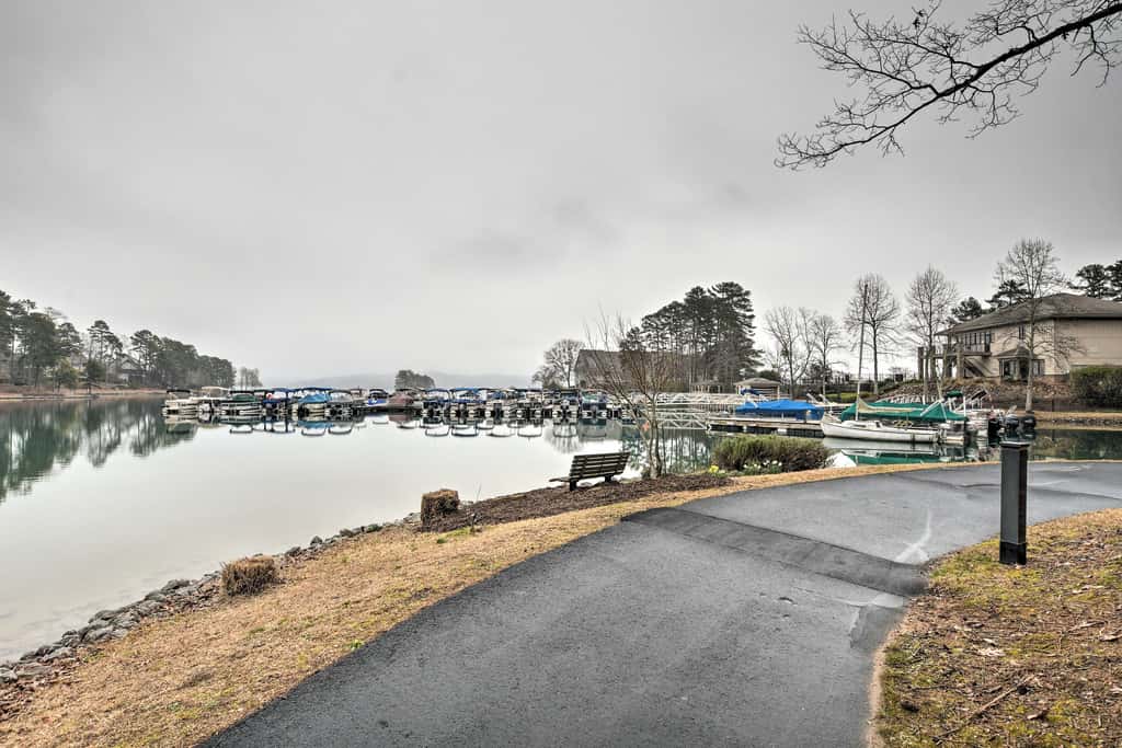 Lake Keowee Resort Condo w/ Fantastic View