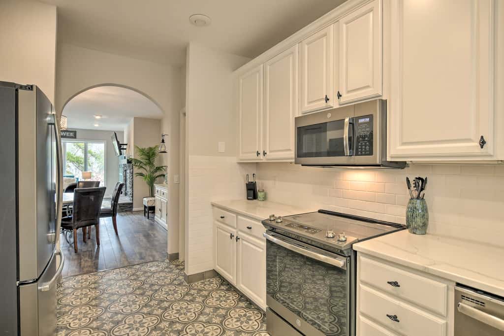 Lake Keowee Resort Condo w/ Fantastic View