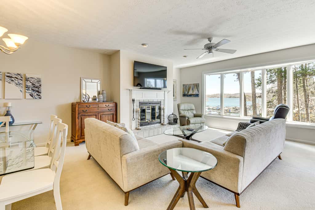 Boat, Golf & Swim: Keowee Key Condo w/ Lake Views