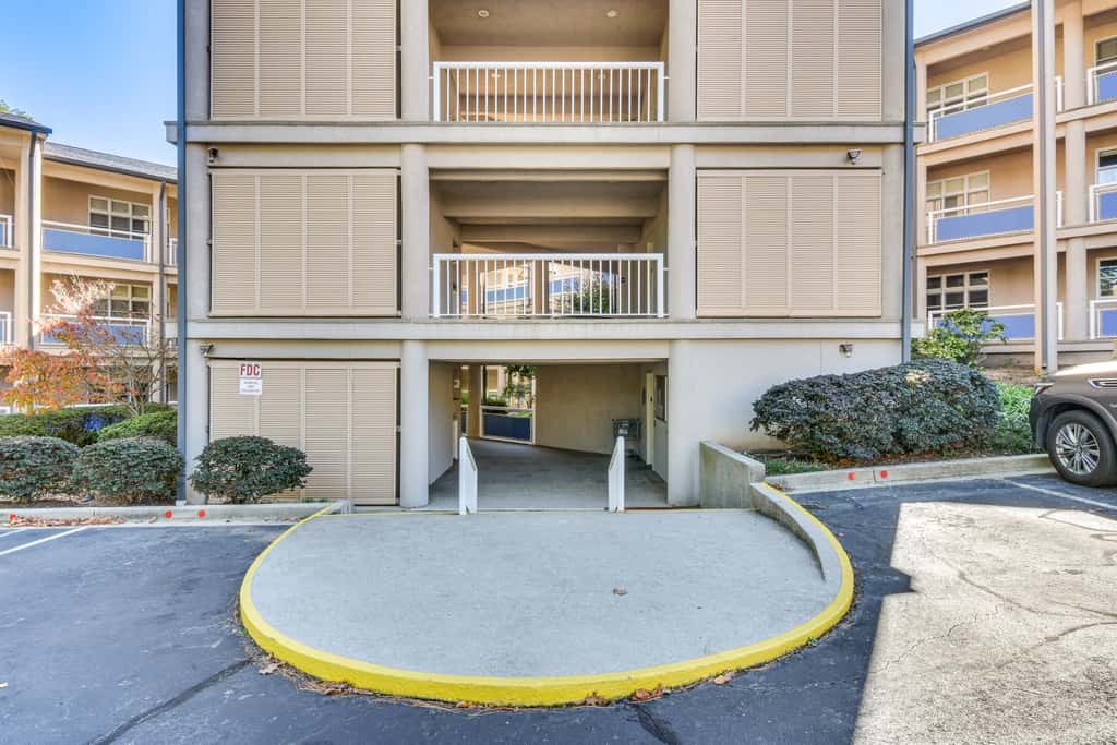 Boat, Golf & Swim: Keowee Key Condo w/ Lake Views