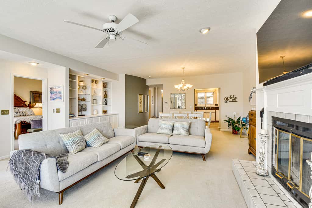 Boat, Golf & Swim: Keowee Key Condo w/ Lake Views
