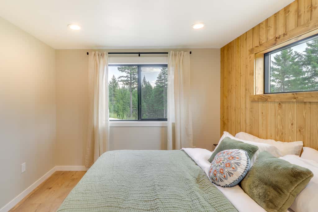 Modern Lakeside Cabin w/ Mountain Views & Hot Tub!
