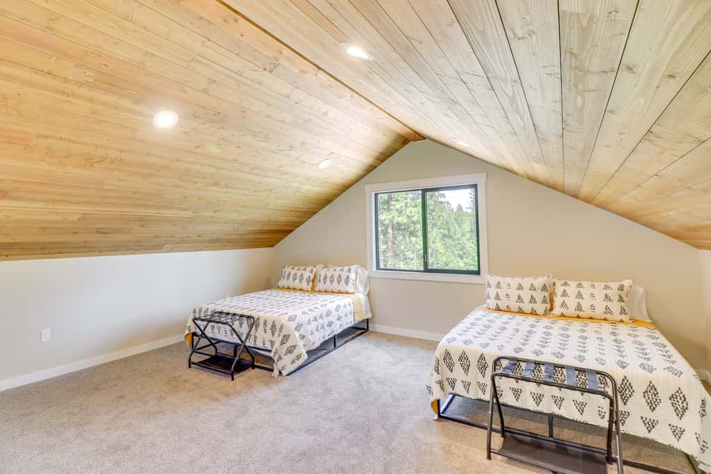 Modern Lakeside Cabin w/ Mountain Views & Hot Tub!
