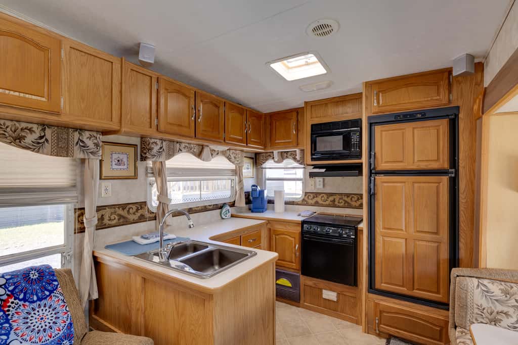 2 Mi to Lake Guntersville: Peaceful Camper Home
