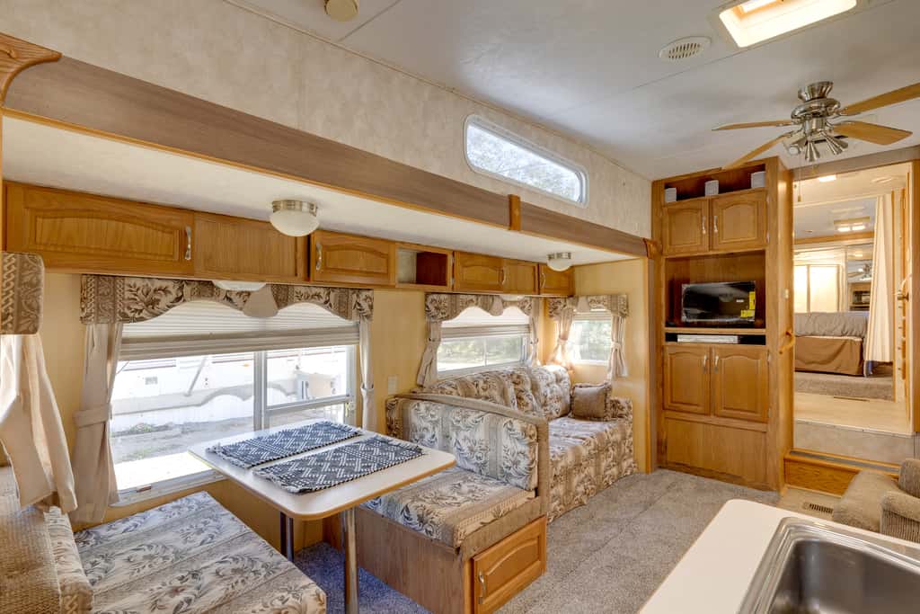 2 Mi to Lake Guntersville: Peaceful Camper Home