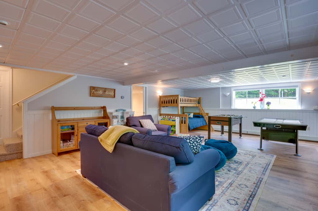 Hot Tub & Private Beach Access! Conway Home