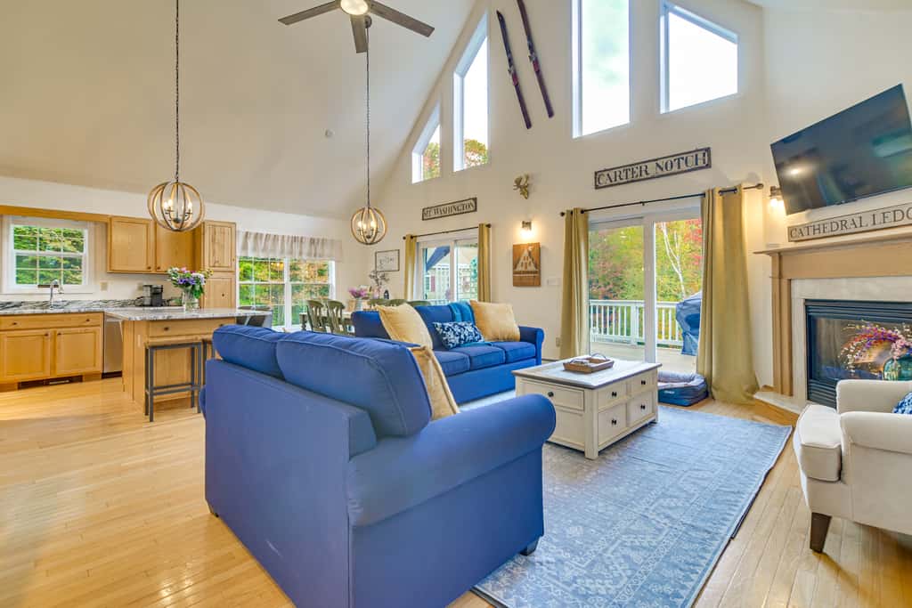 Hot Tub & Private Beach Access! Conway Home