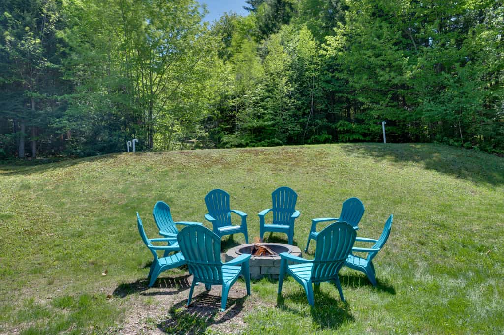 Hot Tub & Private Beach Access! Conway Home