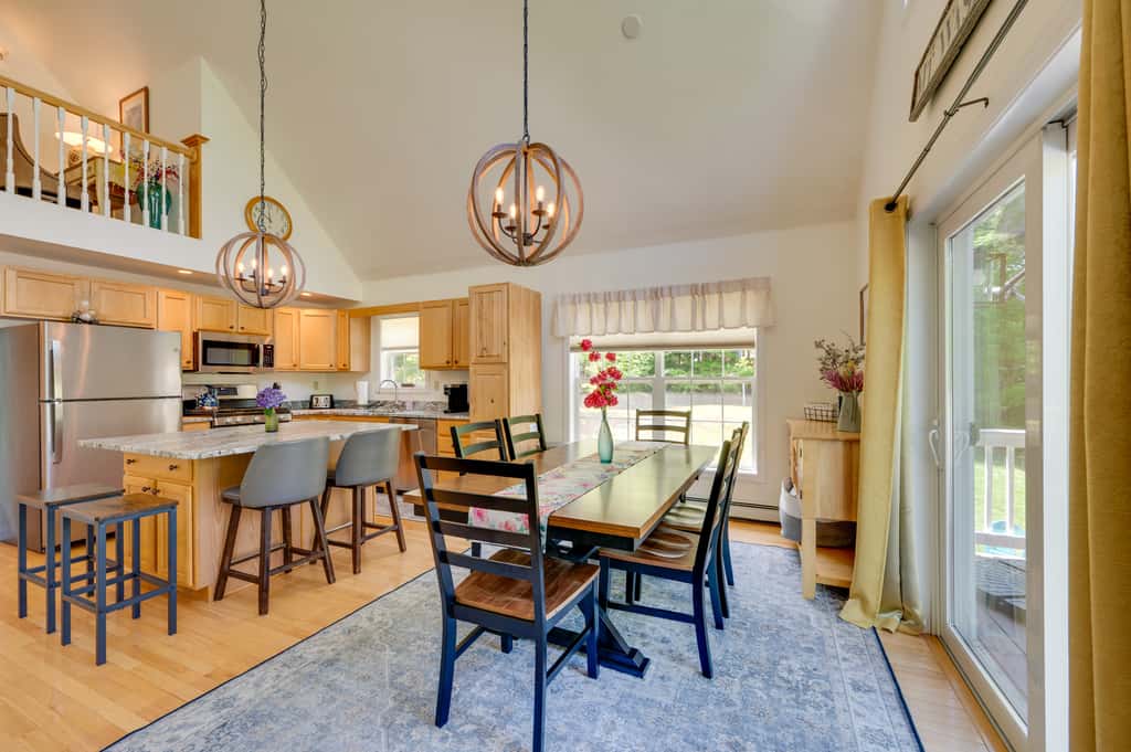 Hot Tub & Private Beach Access! Conway Home