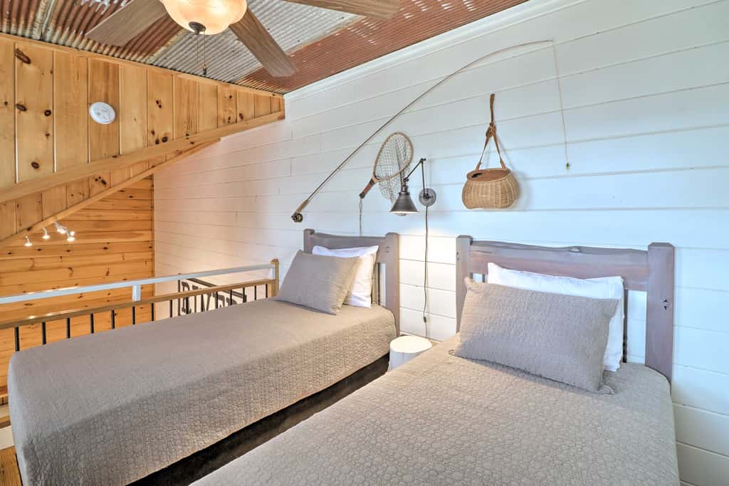 Updated Mtn View Studio w/ Loft - Near River!