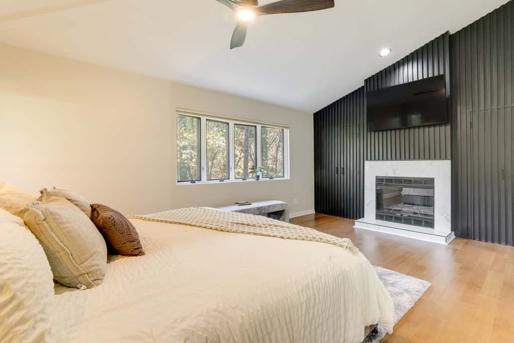 Mid-Century Modern Luxe Retreat w/ Hot Tub & Decks